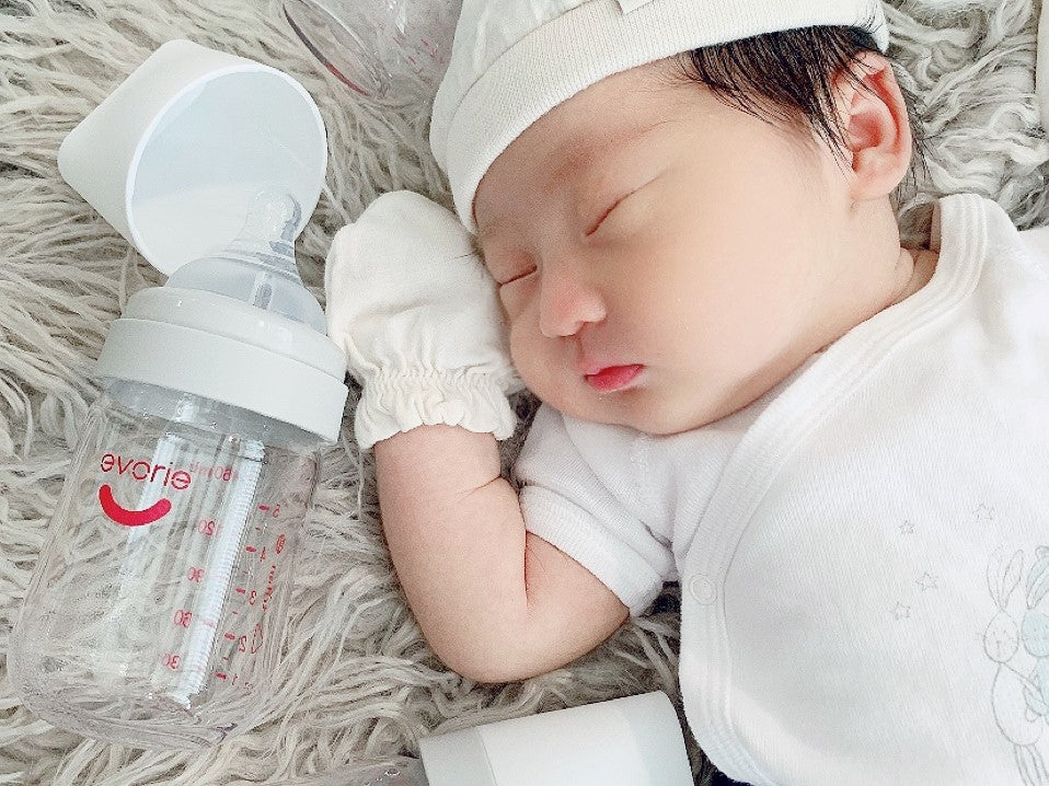 Best Baby Milk Bottle for your newborn - Tritan, Glass, PPSU or PP