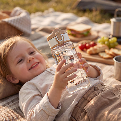 Botol Minum Anak Evorie Tritan dengan Corong 380mL, Choco Car